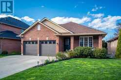 25 EVERGREENS DR Grimsby